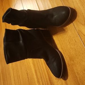 B52 by Bullboxer black boots, like new, 10